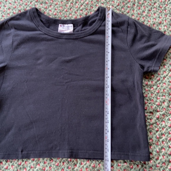 🌸 Champion T-Shirt - Picture 3 of 4